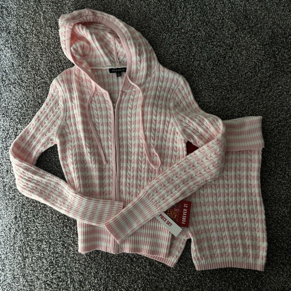 Forever 21 Sweaters - Forever 21 Pink Striped Cable Knit Set